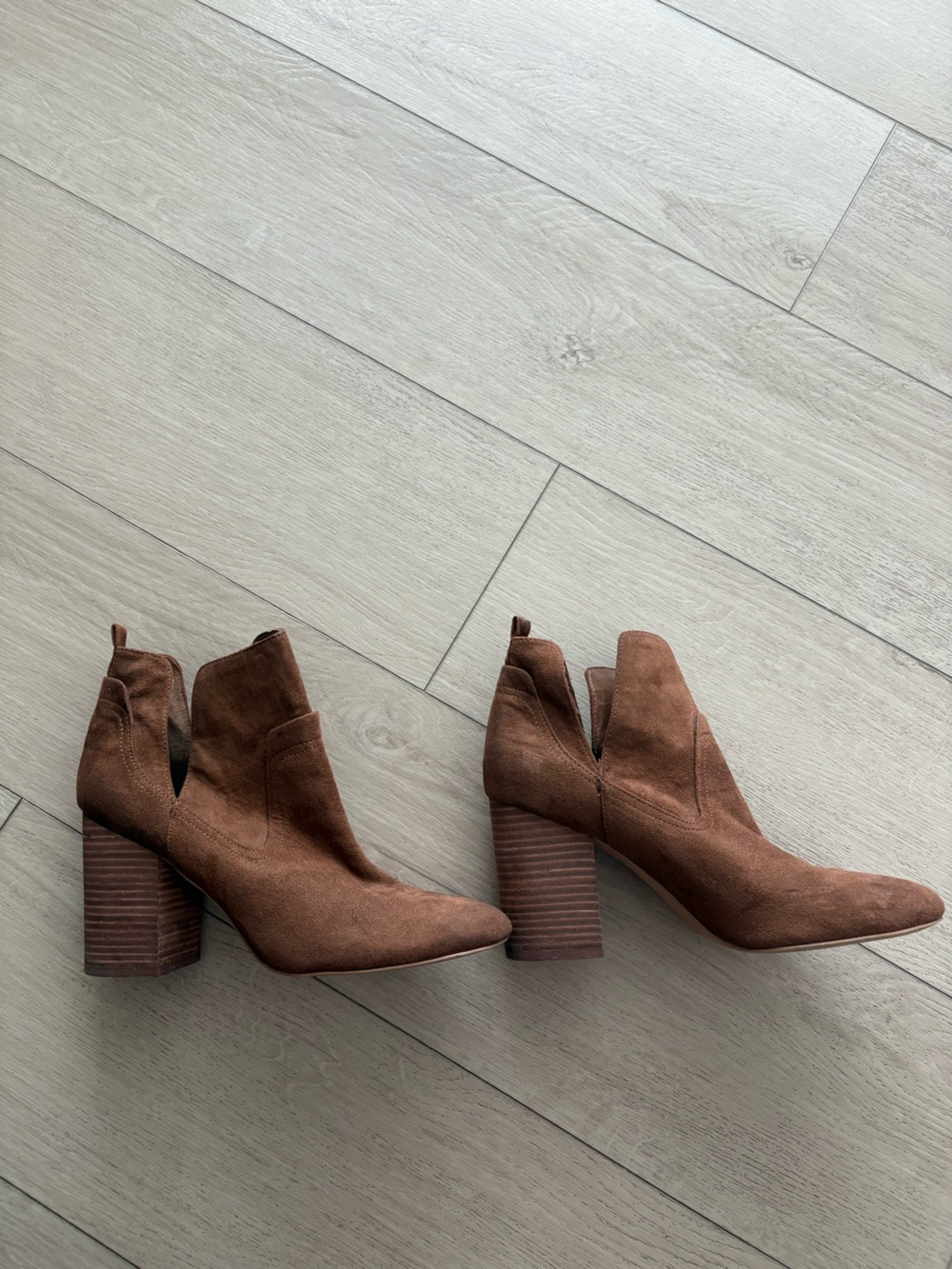 Steve Madden suede booties